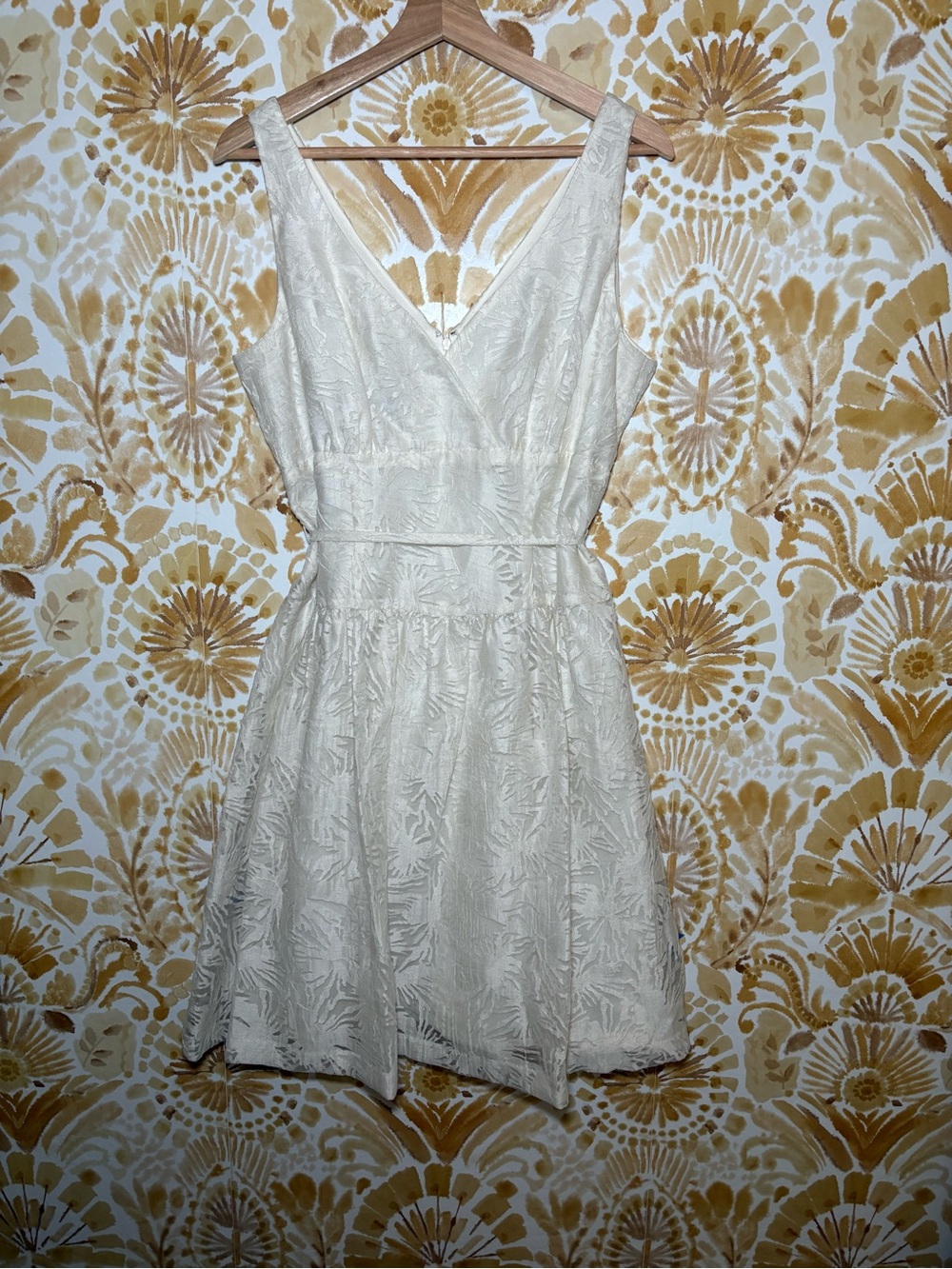 Evan Piccone Ivory Jacquard Fit & Flare Dress | V-Neck Mini Classic Elegant - Picture 2 of 7